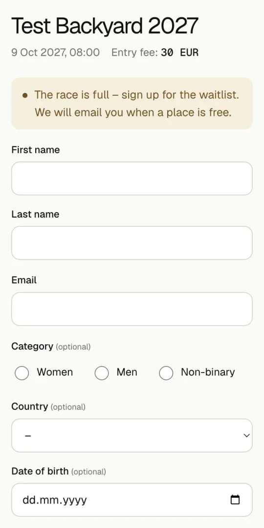The sign-up form as runners see it (here: the race is full, so it offers the waitlist).
